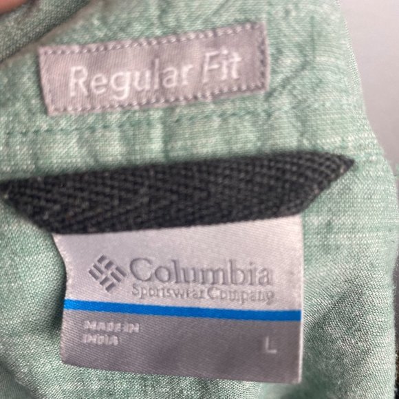 Columbia men's size Large, regular fit short sleeved button down shirt in green. - Picture 4 of 5